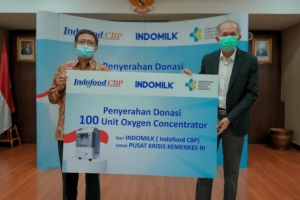 Indofood Serahkan 100 Unit Oksigen Concentrator melalui Indomilk Bantu Oksigen