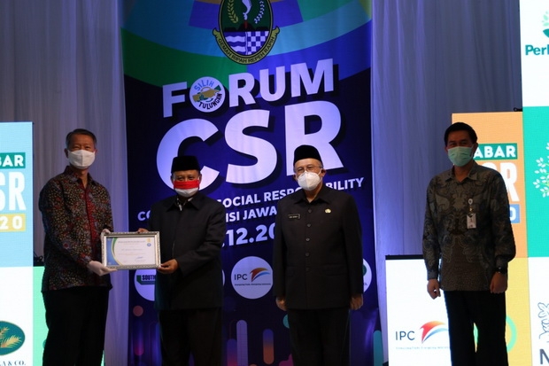 Dexa Group Raih Top Program CSR Award 2021 dari Pemprov Jawa Barat