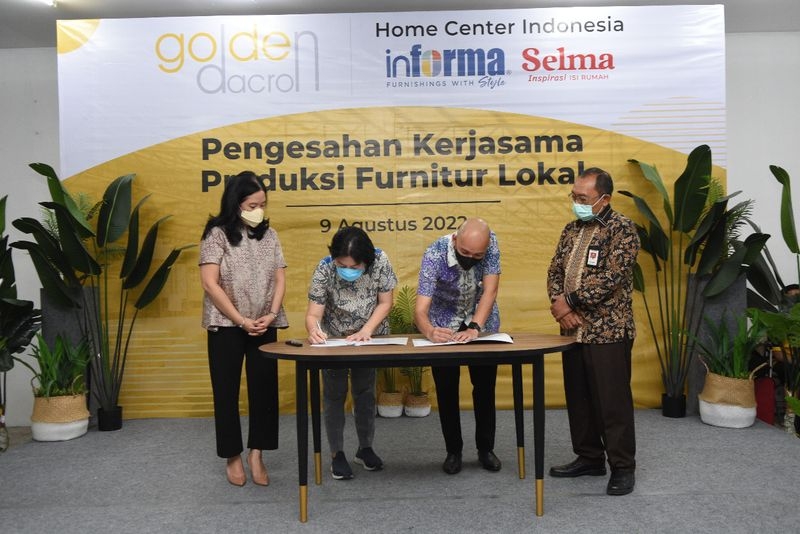 Langkah Golden Dacron dan Home Center Indonesia Dukung Furnitur Lokal