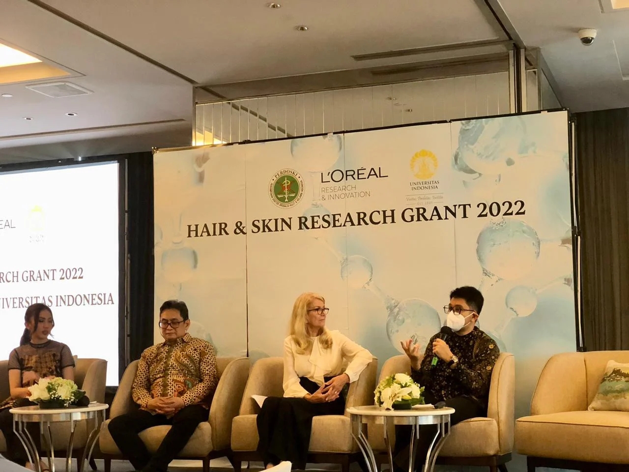 LOREAL, PERDOSKI & UI Umumkan Pemenang Hair & Skin Research Grant 2022