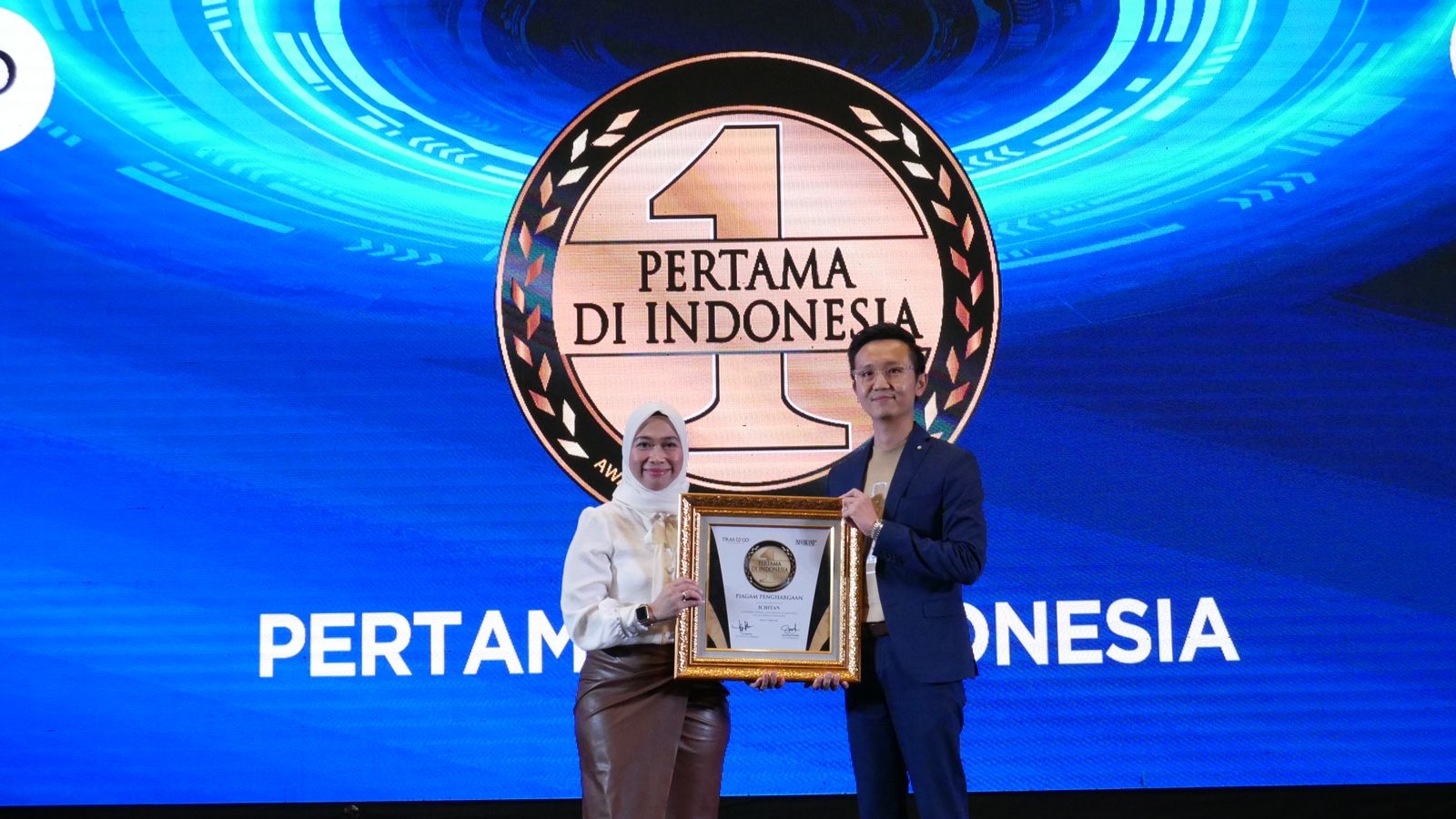 Ichitan Pelopor Botol Kemasan Cold Brew Coffe Latte Raih Penghargaan “PERTAMA DI INDONESIA”