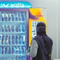 Wallts Tawarkan Dompet Melalui Vending Machine di Stasiun MRT