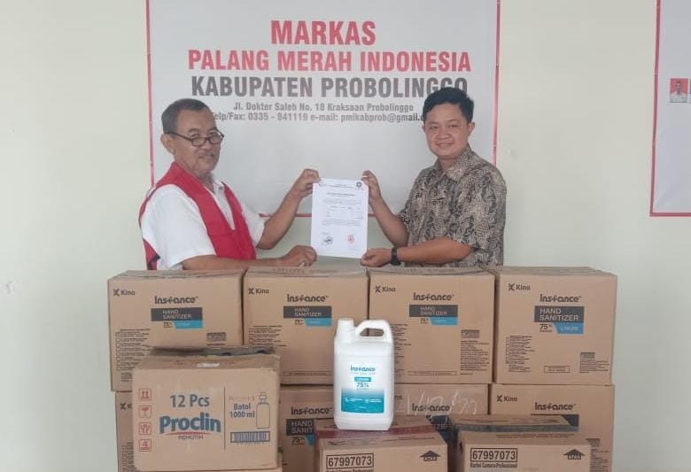 PT Sampoerna Plant Kraksaan Salurkan Bantuan Barang Ke PMI
