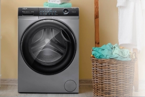 Mesin Cuci 2 in 1 AQUA Ini Mampu Hilangkan Bakteri dan Bau Pada Pakaian