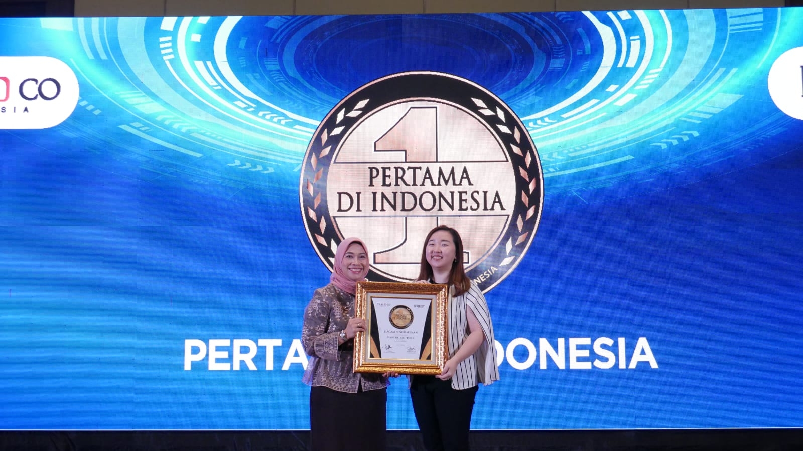 Terbukti Inovatif: MAKUKU Air Tissue Raih Penghargaan Inovasi Lotion Tissue Pertama di Indonesia dari INFOBRAND.ID