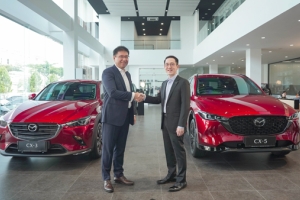 Mazda Buka Dealer 3S Baru di BSD City, Tangerang
