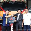 KTB Donasikan 1 Unit Truk FUSO FighterX Euro4 bagi SMK Muhammadiyah Tumijajar Lampung