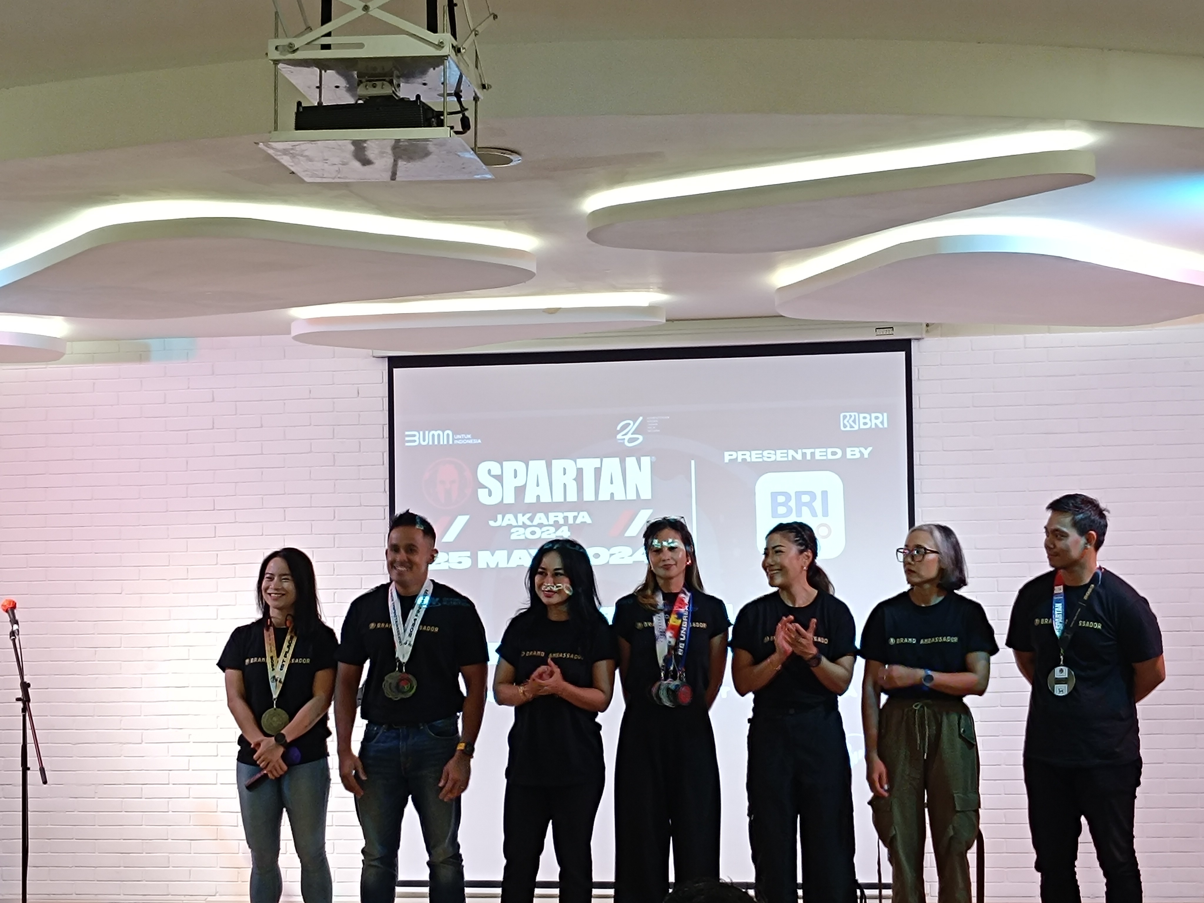 Hadir di Indonesia, Spartan Race Kolaborasi dengan BRImo Sebagai Mobil Banking Partner