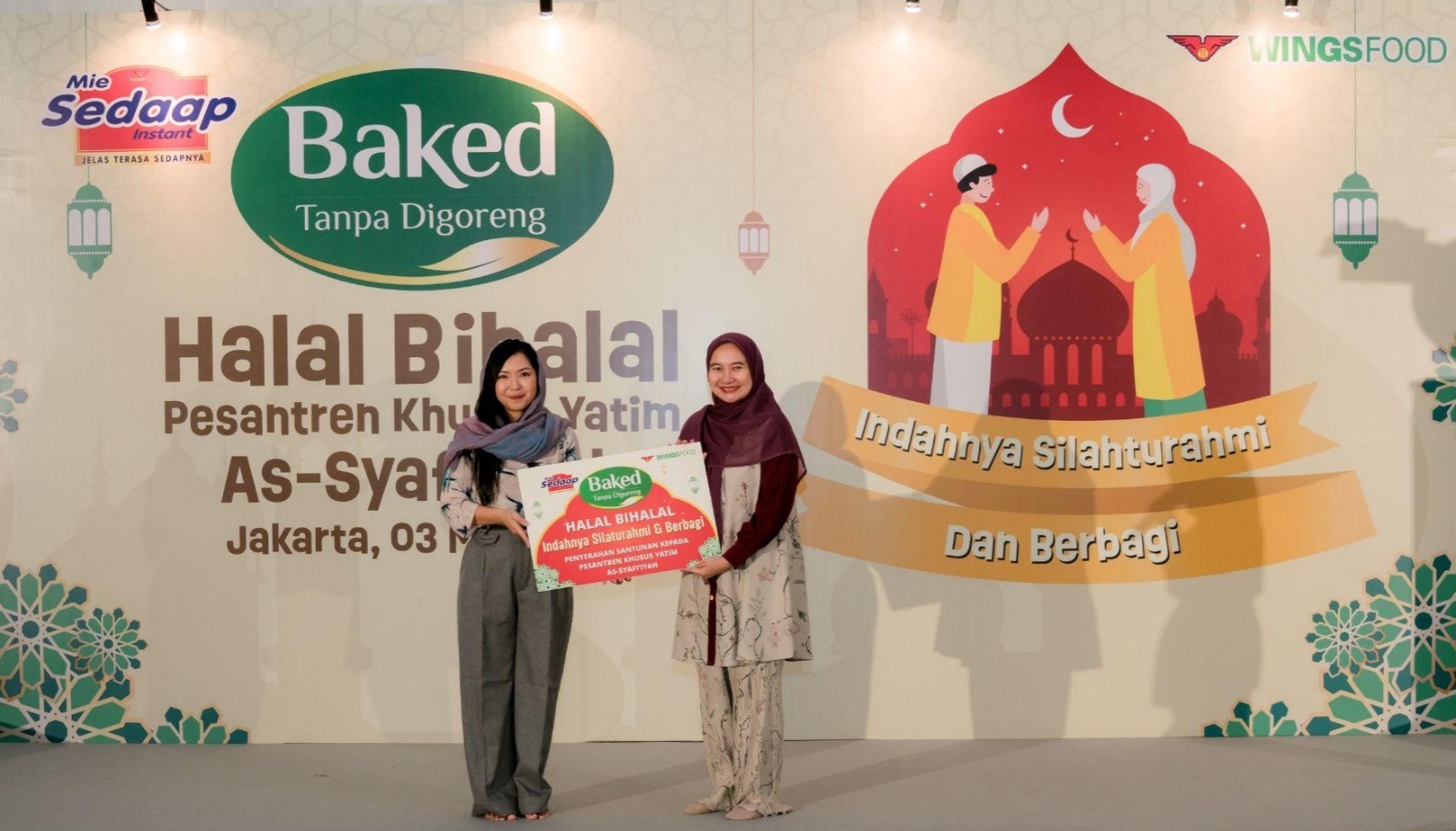 Wings Food Gelar Halal Bihalal bersama Anak Yatim di Pesantren As-Syafi’iyah